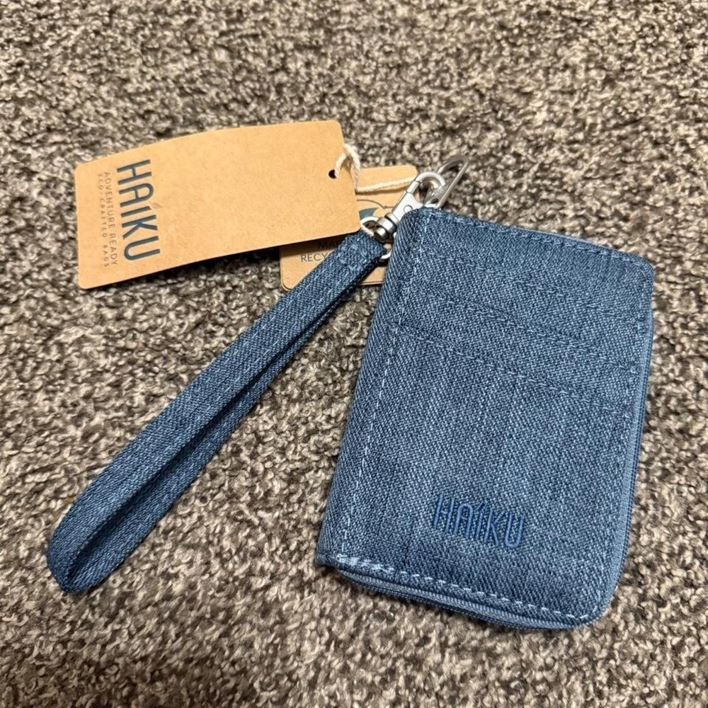 Haiku Sprout Wristlet Blue RFID Blocking Recycled Fabric Card Case Wallet NWT